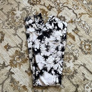 Lululemon tie dye full length high rise leggings size 6